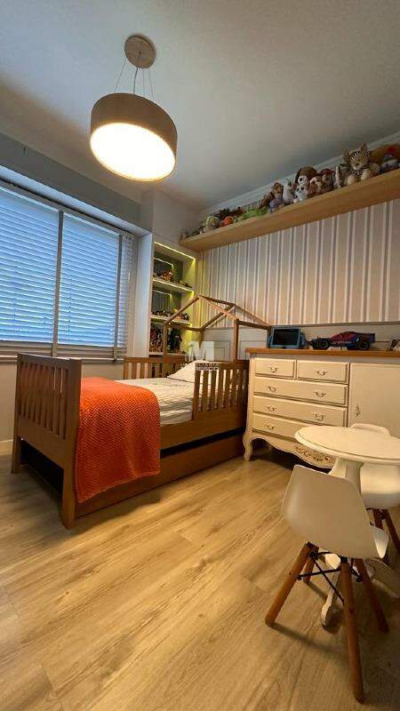 Casa à venda no bairro Centro: 