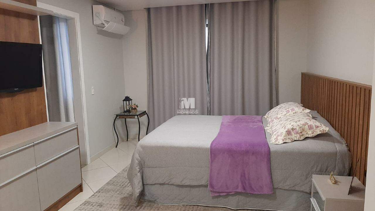 Casa à venda no bairro Santa Terezinha: 