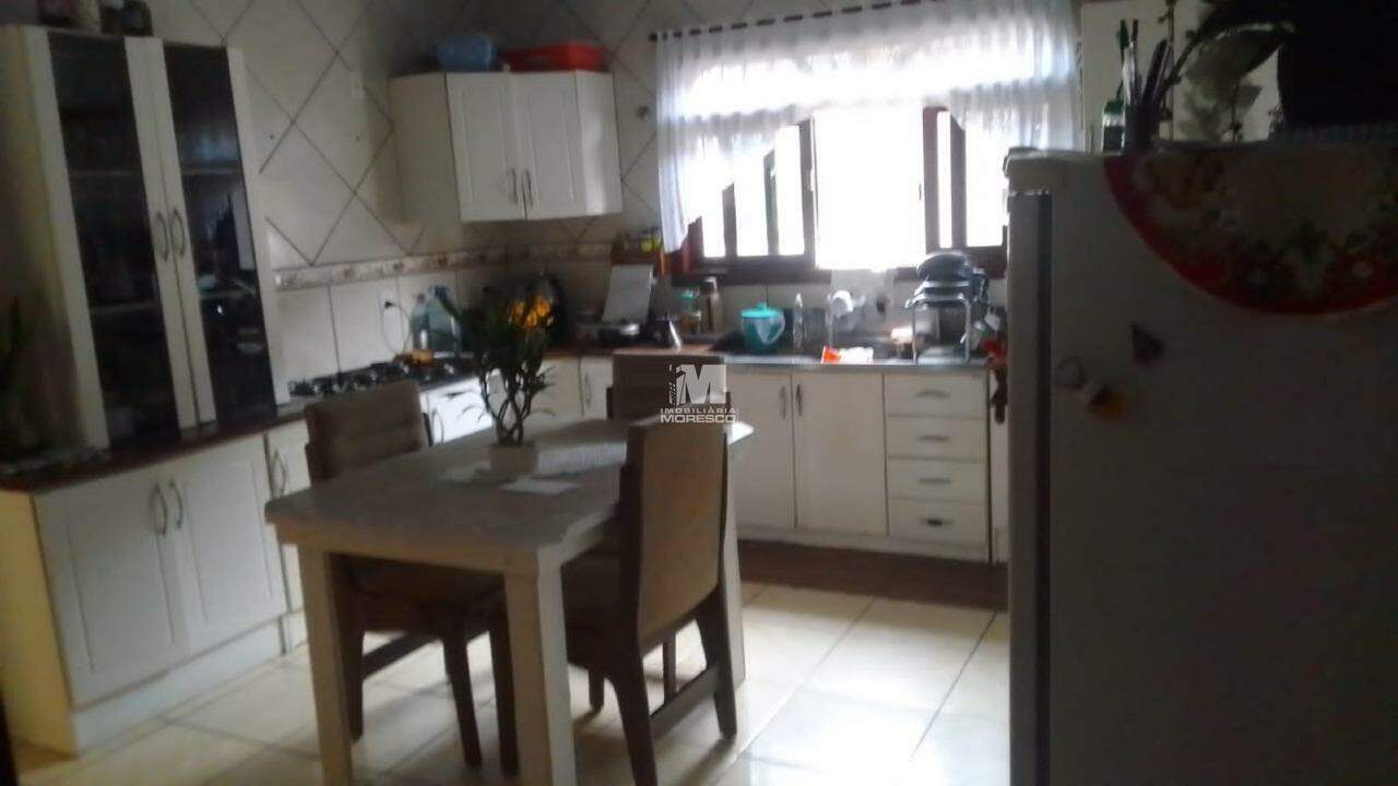 Casa à venda no bairro Centro: 