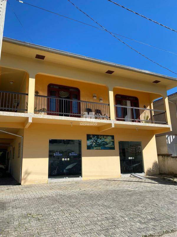 Casa à venda no bairro Centro: 