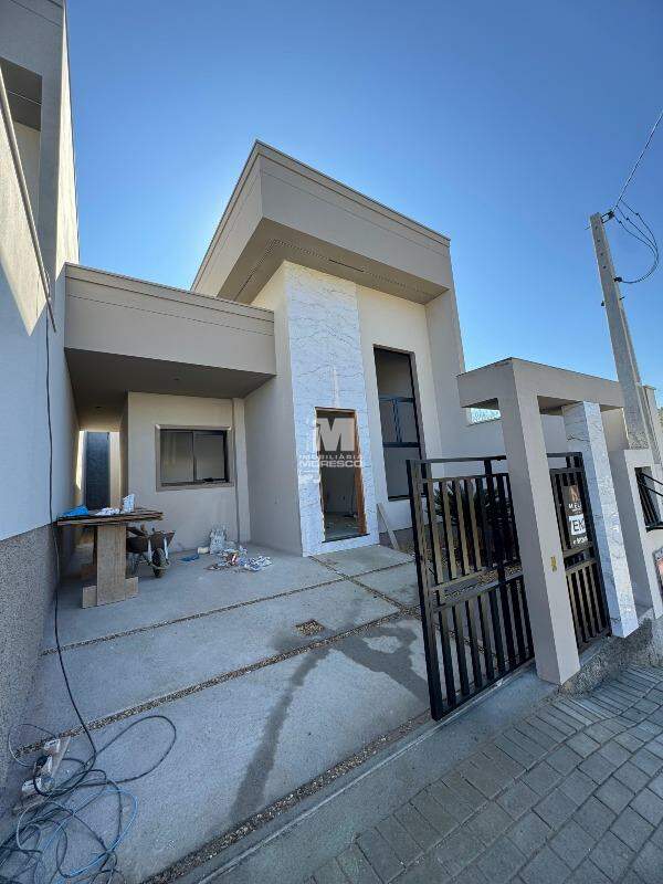 Casa à venda no bairro Primeiro de Maio: 