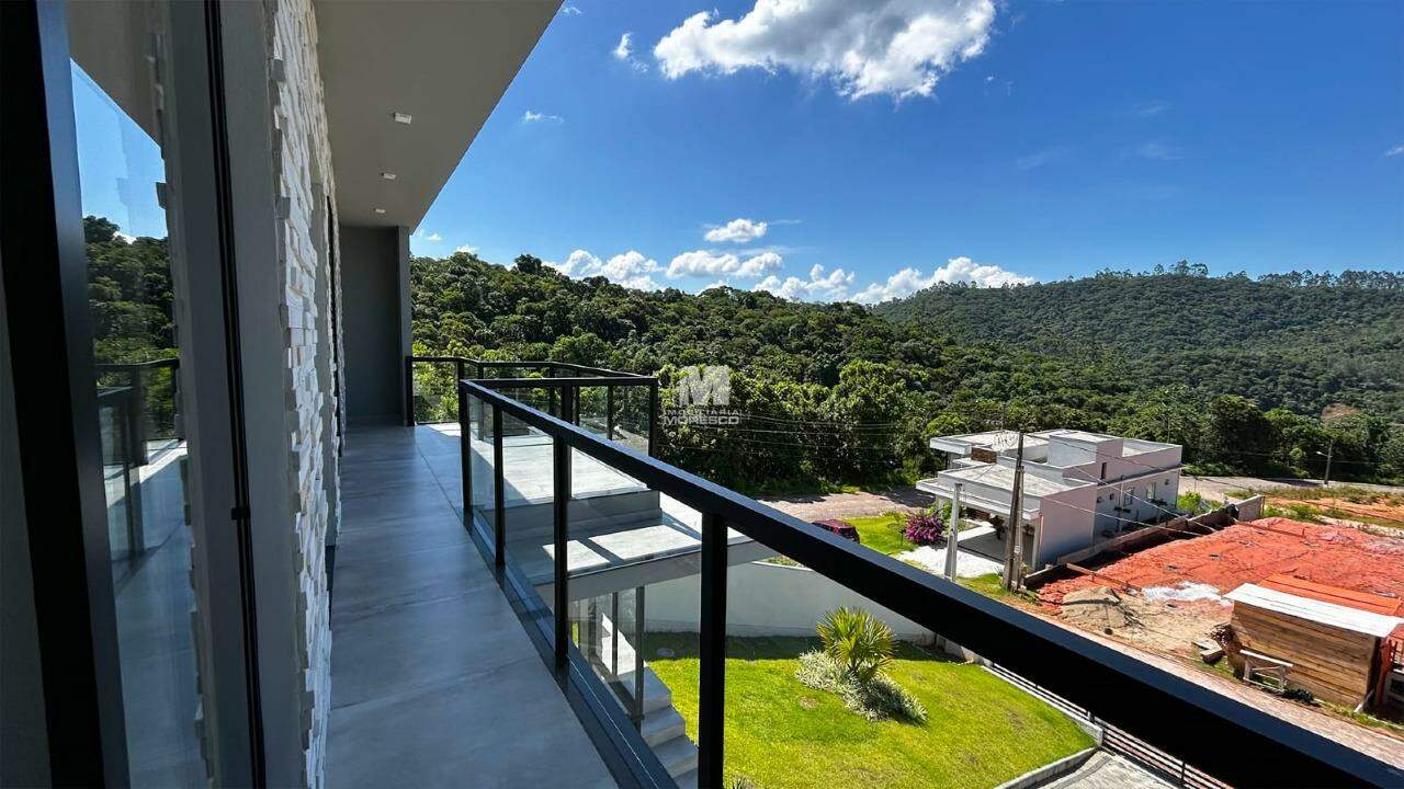 Casa de 3 quartos, 156m² no bairro Primeiro de Maio, em Brusque | Eu Corretor