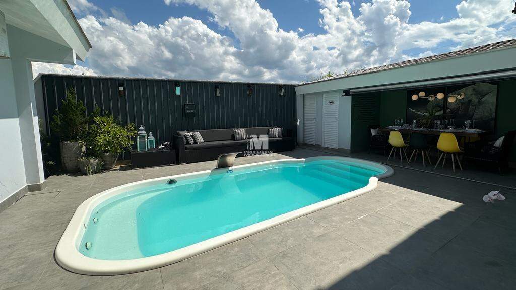 Casa à venda no bairro Dom Joaquim: