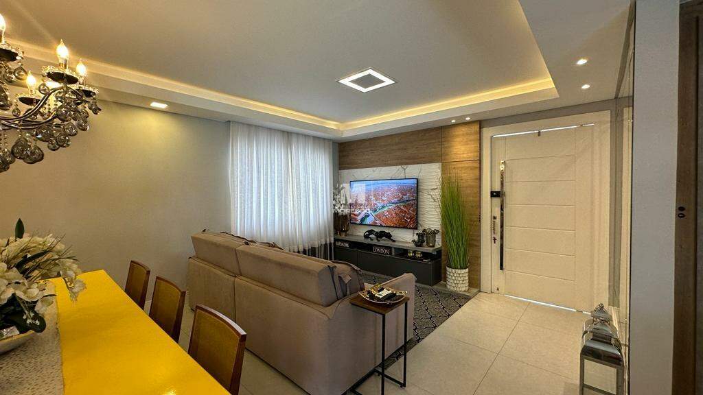 Casa à venda no bairro Dom Joaquim: