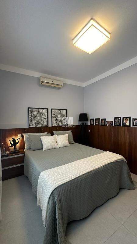 Casa à venda no bairro Dom Joaquim: