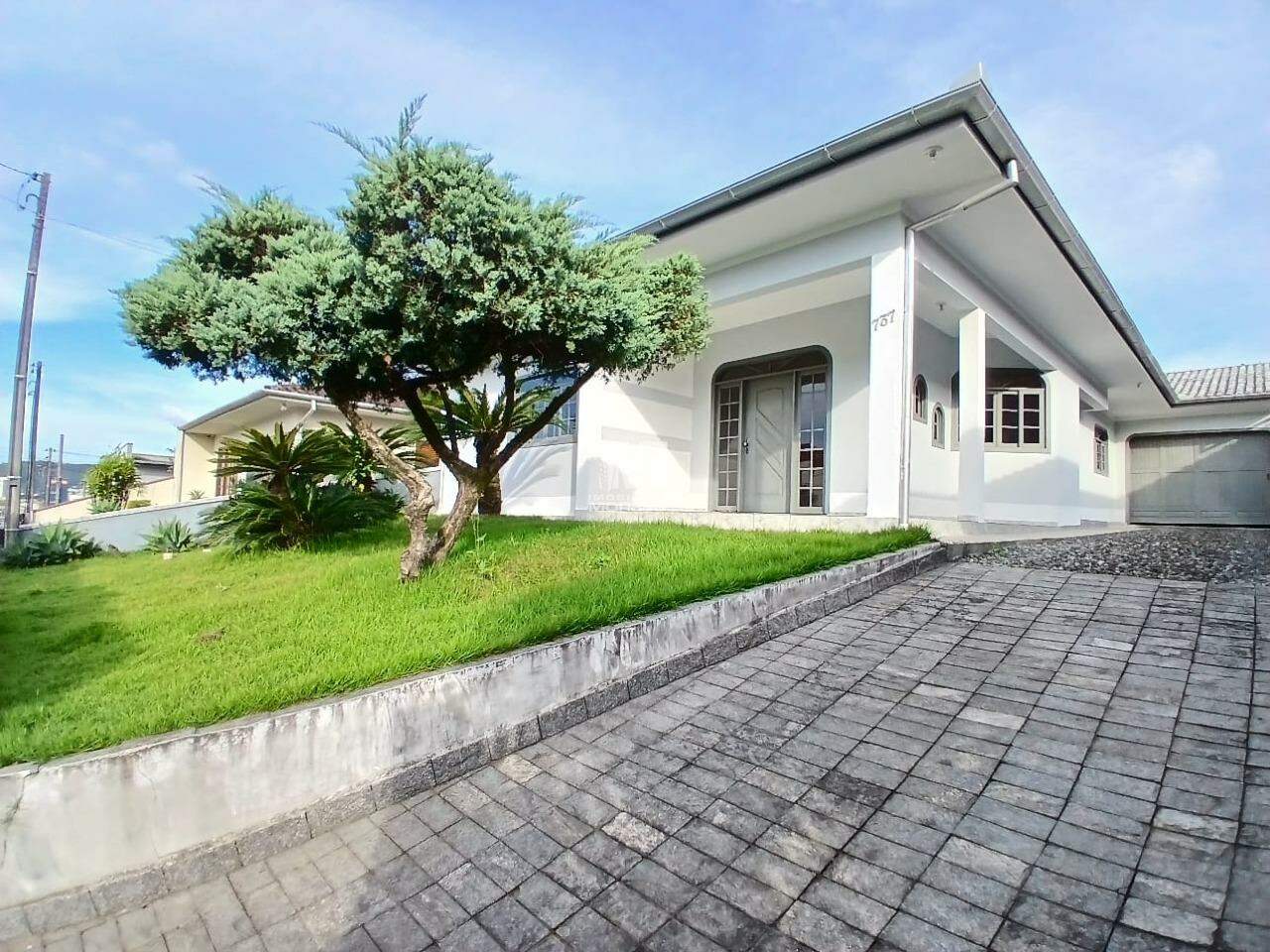 Casa de 3 quartos, 182m² no bairro São Luiz, em Brusque | Eu Corretor