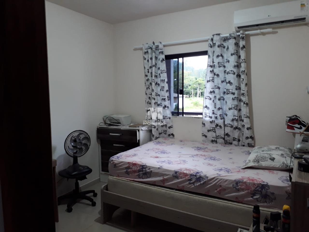 Casa à venda no bairro Limeira Baixa: