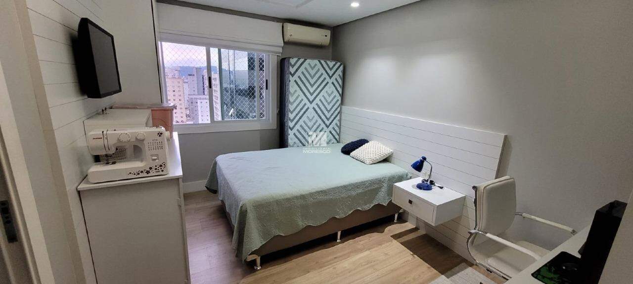 Apartamento à venda no bairro Centro I: