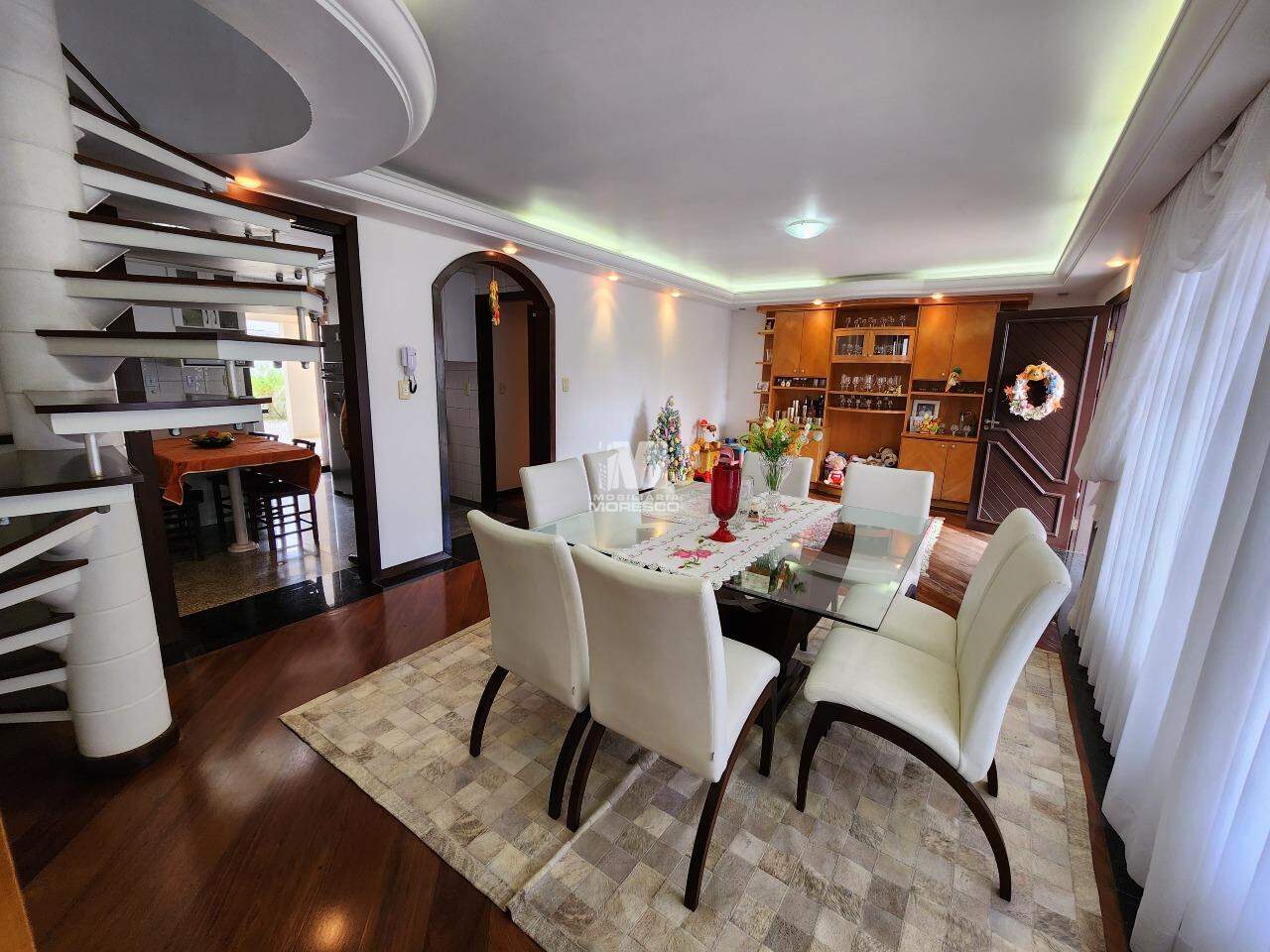 Casa à venda no bairro Jardim Maluche: 