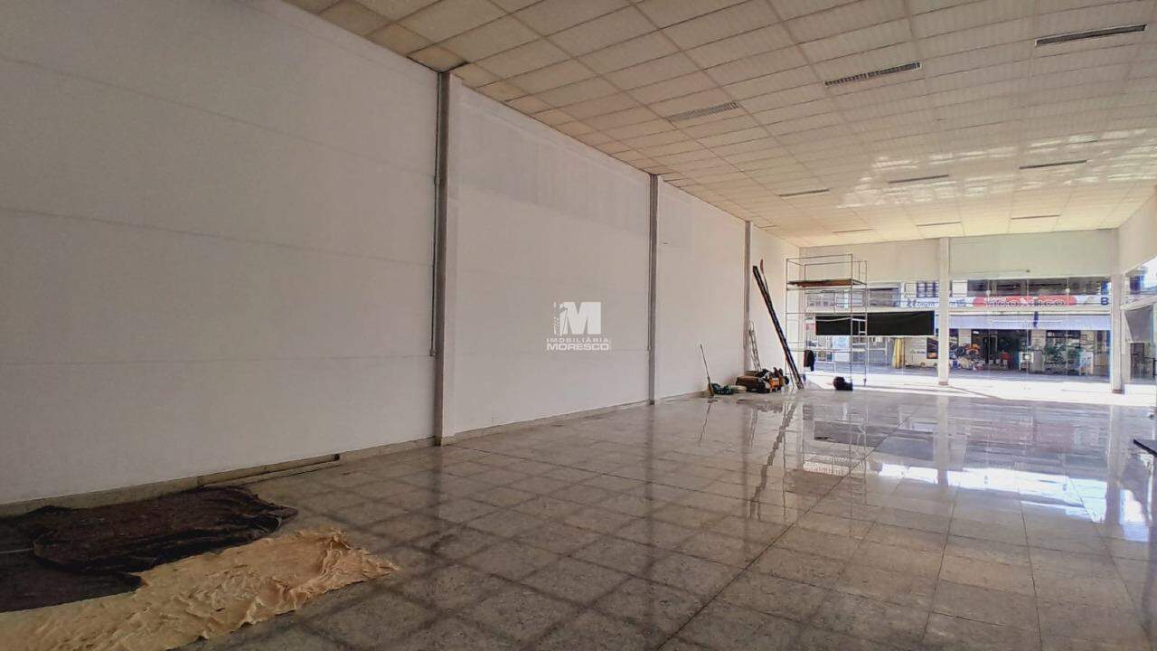 Sala Comercial de 250m² no bairro Santa Rita, em Brusque | Eu Corretor