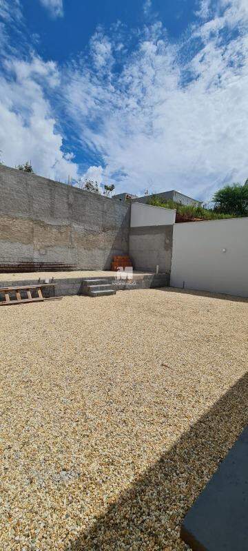 Casa à venda no bairro Primeiro de Maio: