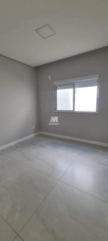 Casa à venda no bairro Primeiro de Maio: