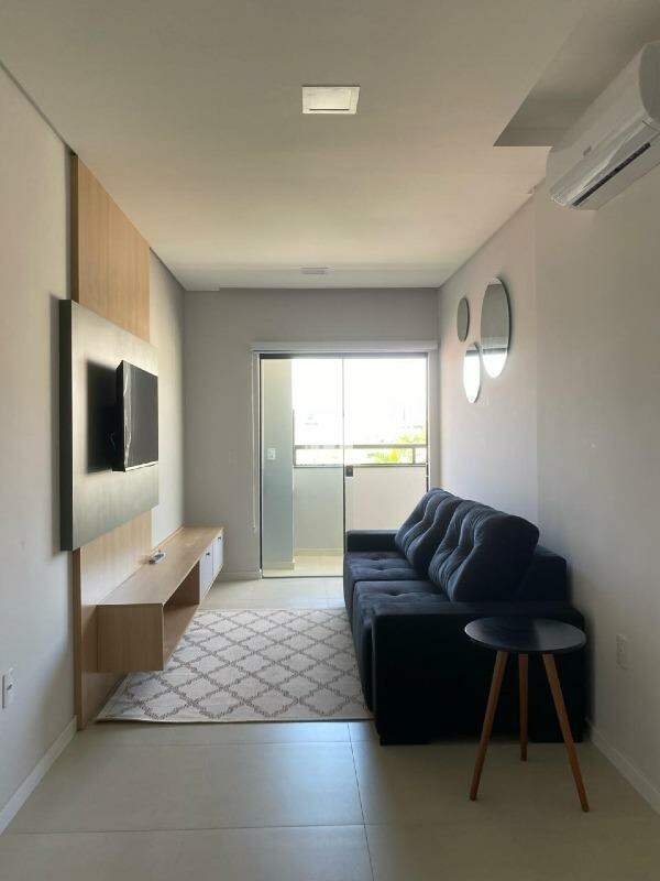 Apartamento à venda no bairro Santa Terezinha:
