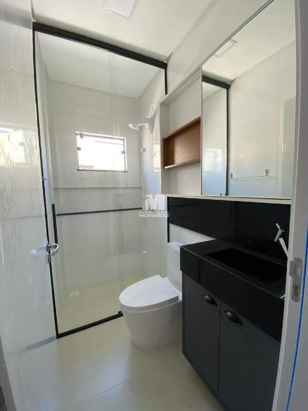 Apartamento à venda no bairro Santa Terezinha: 