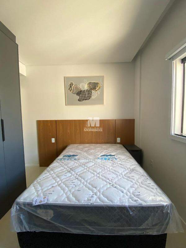Apartamento à venda no bairro Santa Terezinha: 