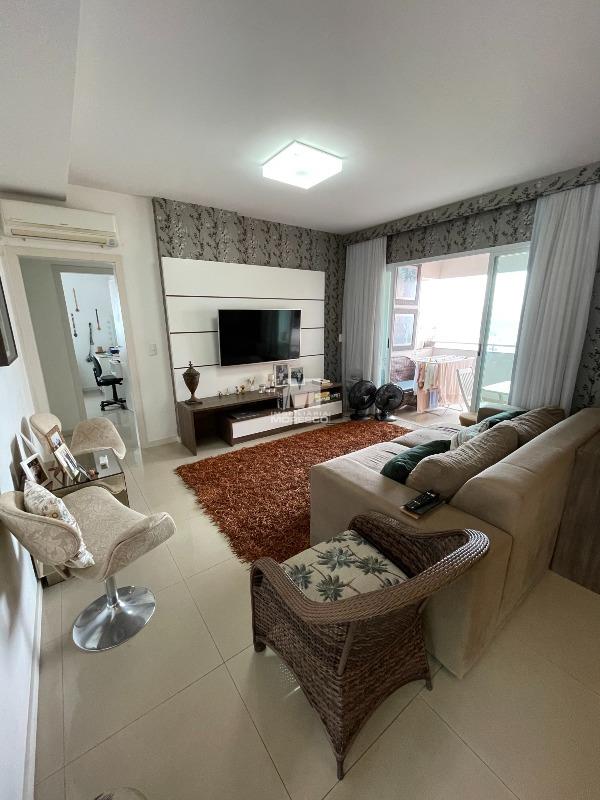 Apartamento à venda no bairro Centro: 