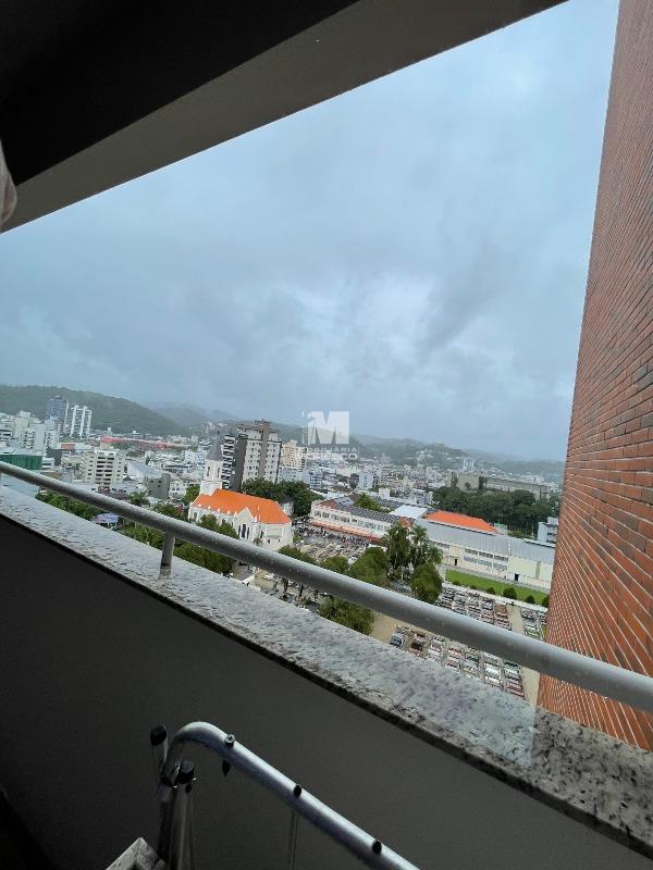 Apartamento à venda no bairro Centro: 