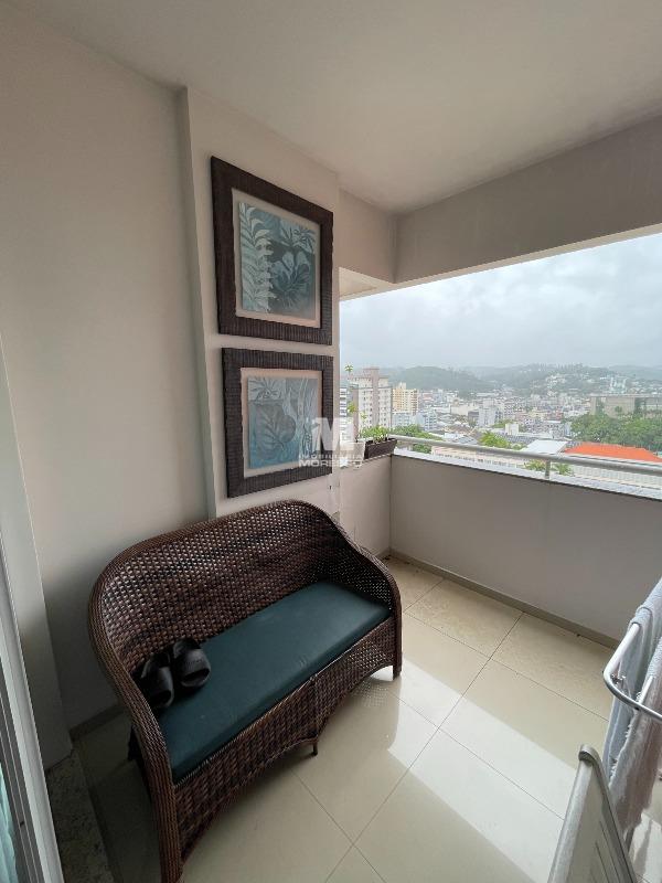 Apartamento à venda no bairro Centro: 