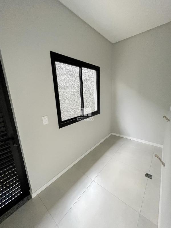 Casa à venda no bairro Planalto: 