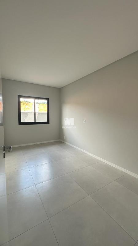 Casa à venda no bairro Planalto: 