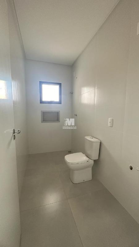 Casa à venda no bairro Planalto: 