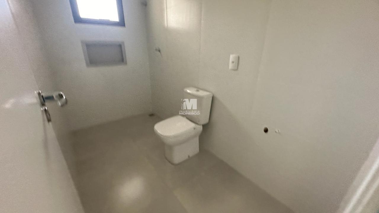 Casa à venda no bairro Planalto: 