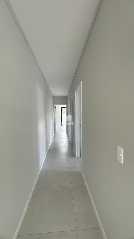 Casa à venda no bairro Planalto: 