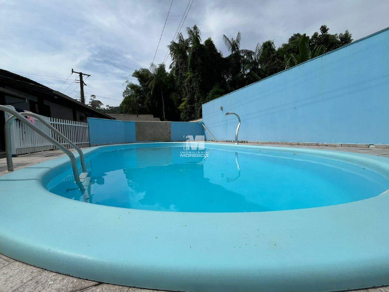 Casa à venda no bairro Cedrinho: 