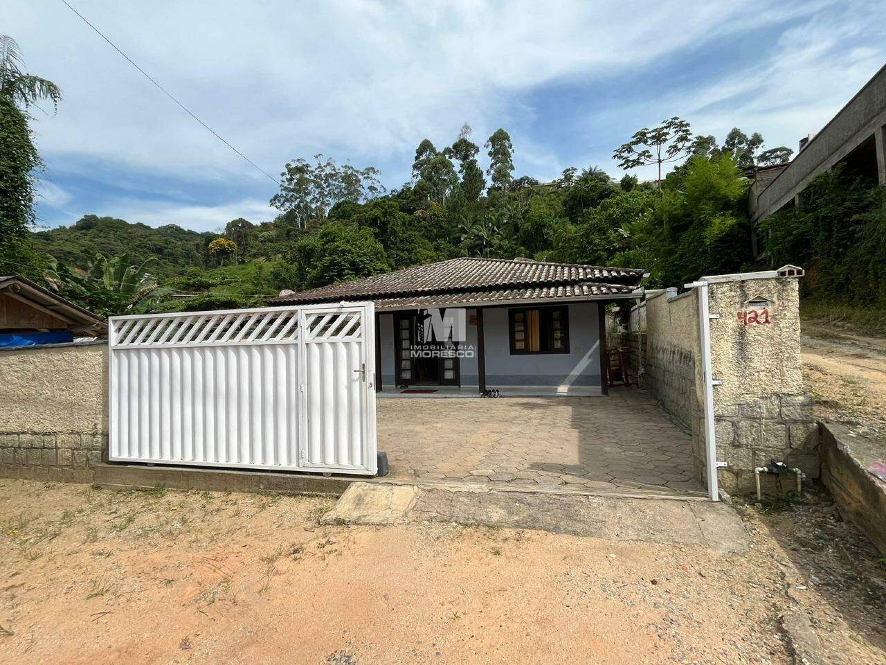 Casa à venda no bairro Cedrinho: 