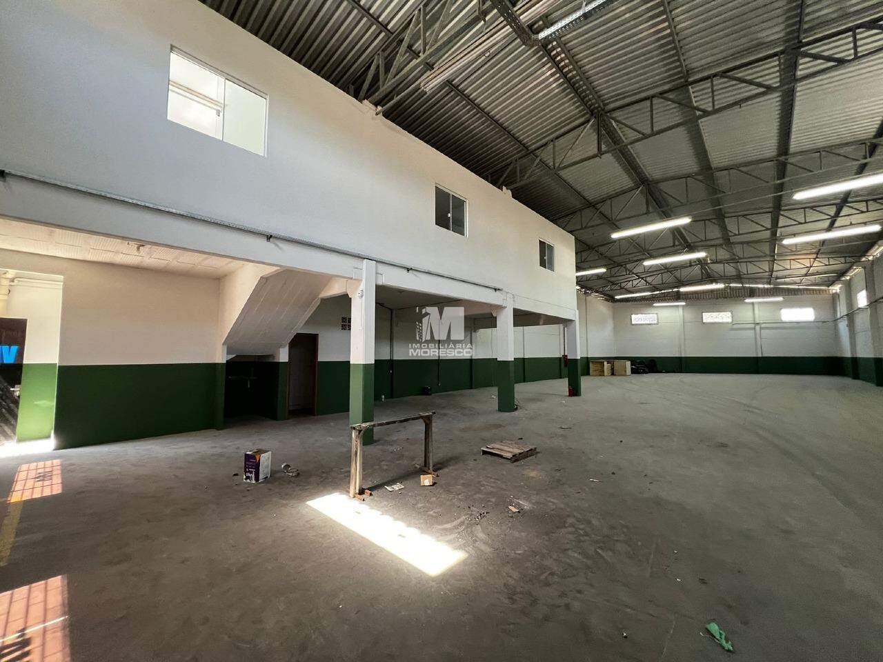 Galpão / Depósito / Armazém de 750m² no bairro Santa Terezinha, em Brusque | Eu Corretor