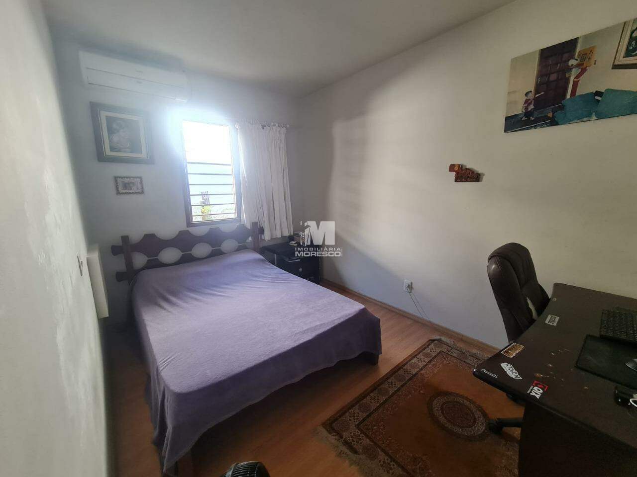 Casa à venda no bairro Santa Rita: