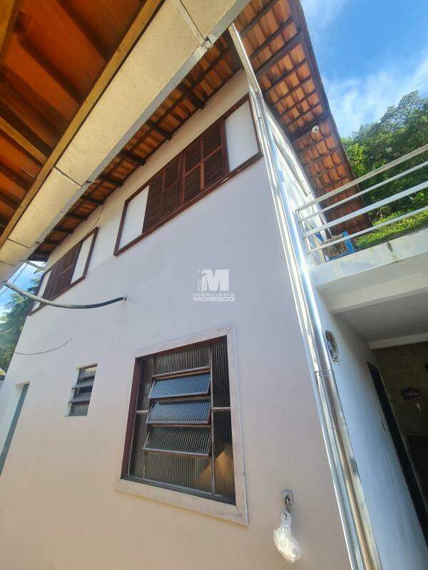 Casa à venda no bairro Santa Rita: