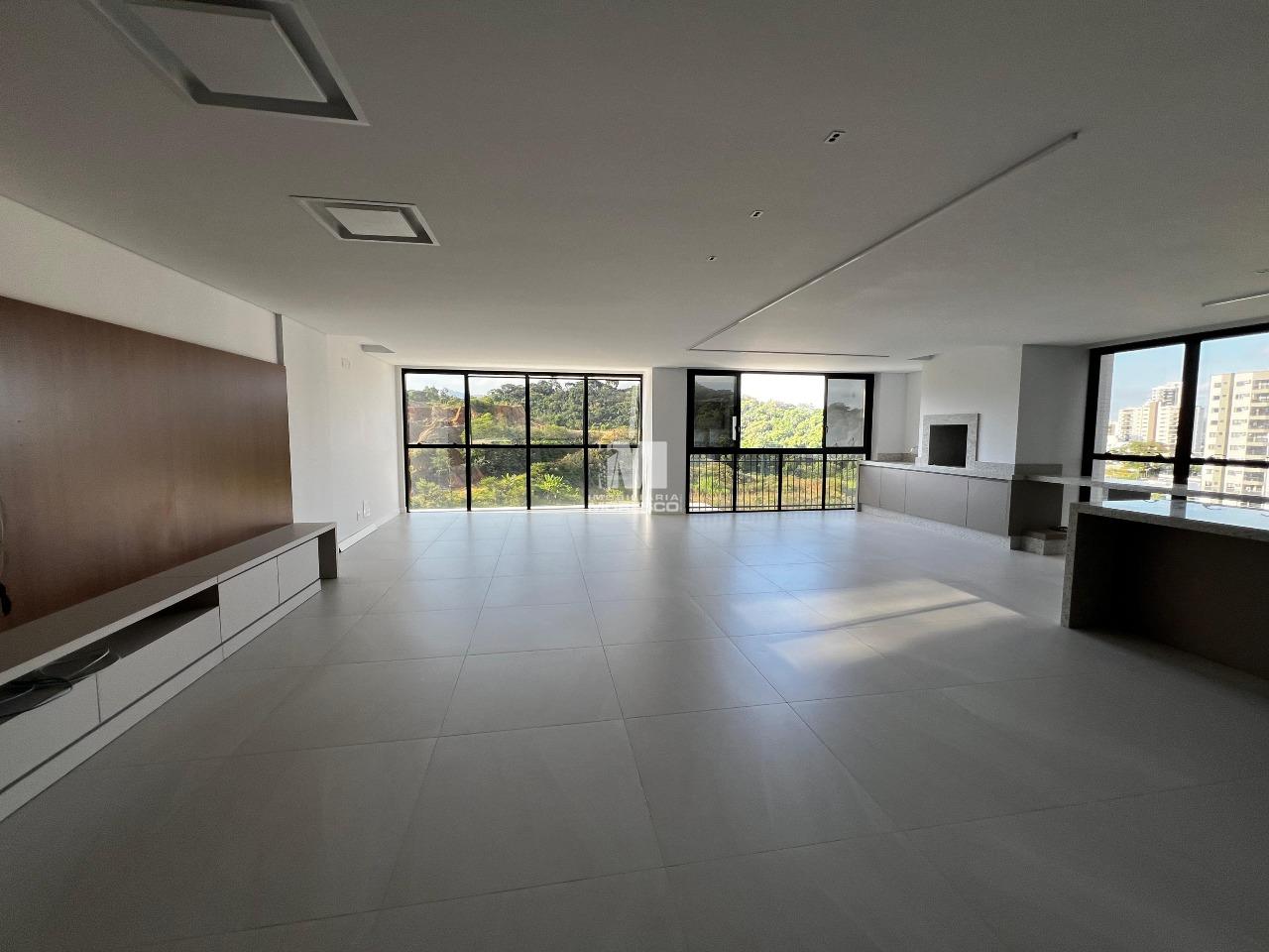 Apartamento à venda no bairro Centro I: 