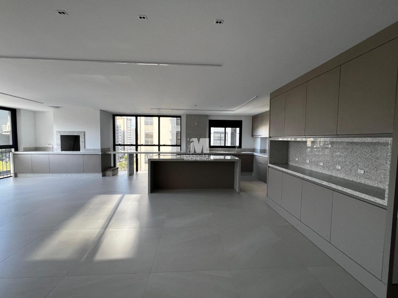 Apartamento à venda no bairro Centro I: 