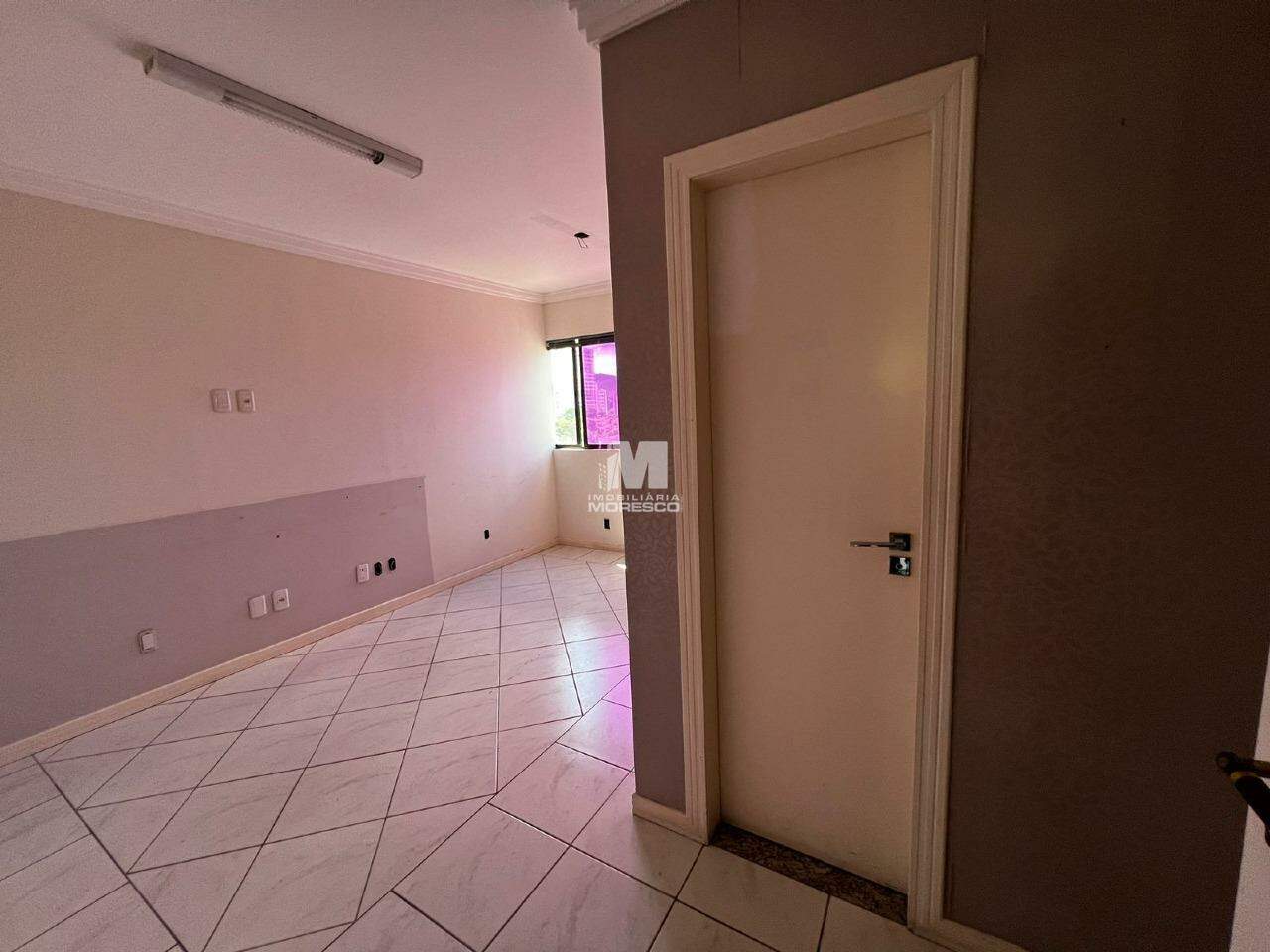 Sala Comercial de 860m² no bairro Centro I, em Brusque | Eu Corretor