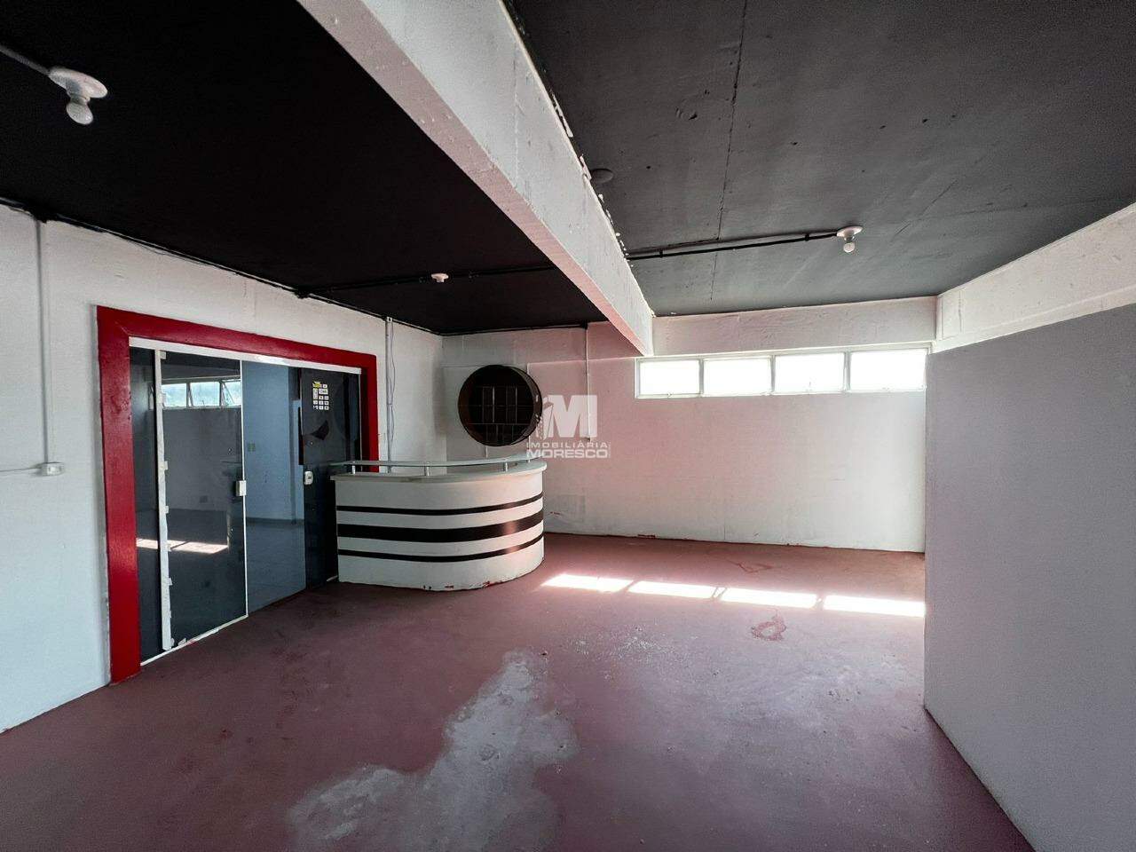 Sala Comercial de 860m² no bairro Centro I, em Brusque | Eu Corretor