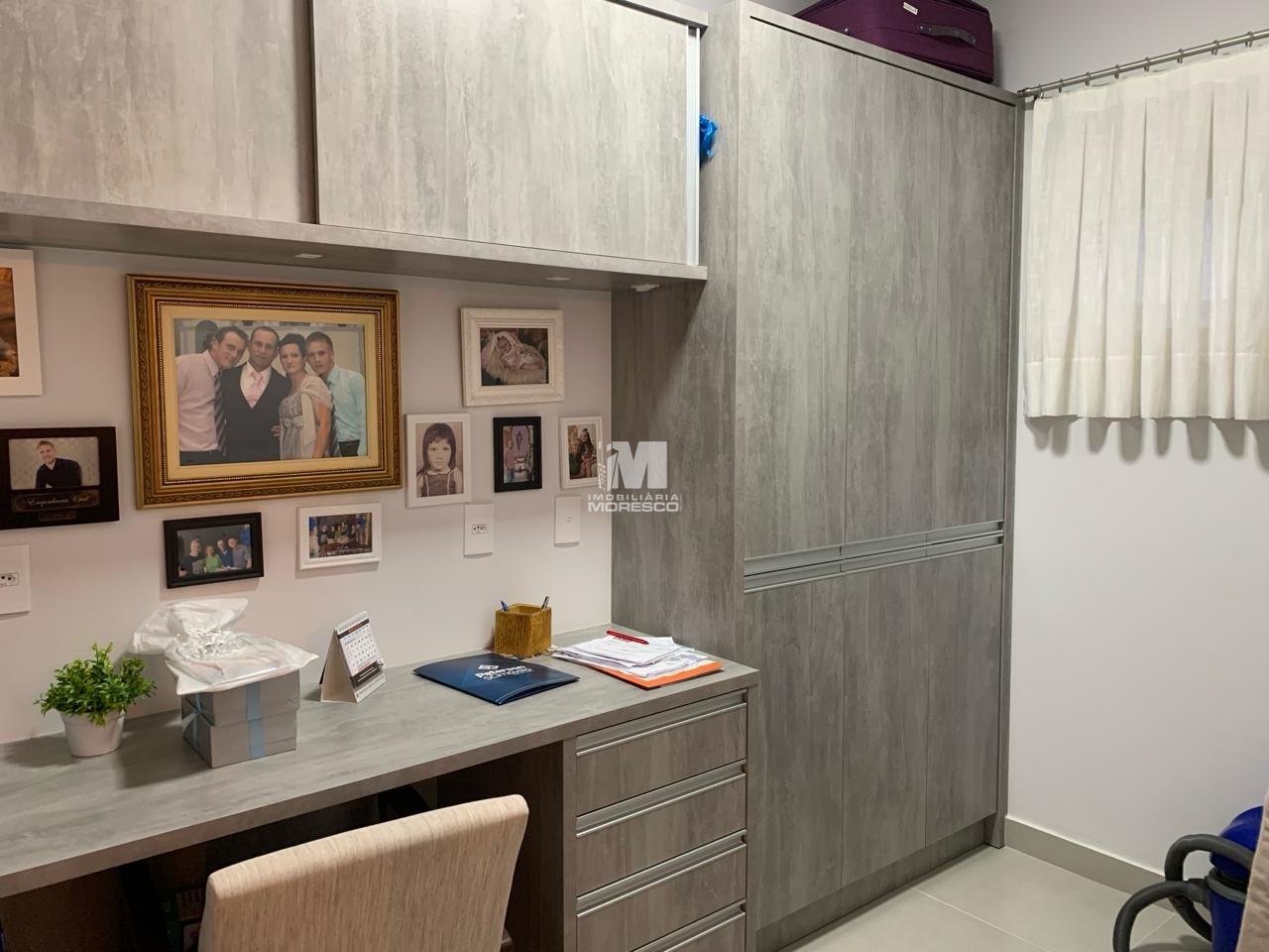 Casa à venda no bairro Dom Joaquim: 