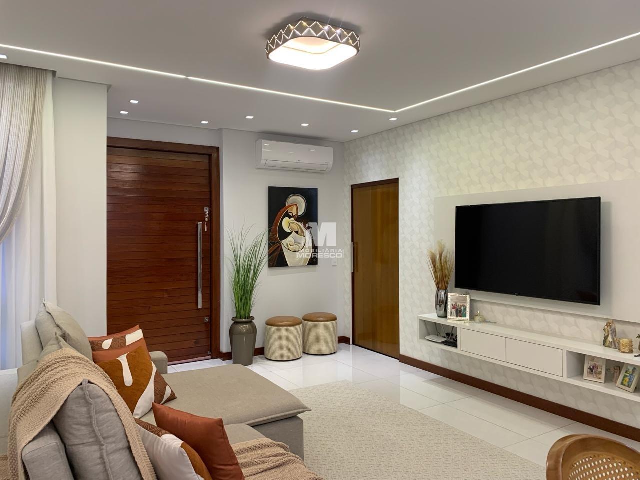 Casa à venda no bairro Dom Joaquim: 