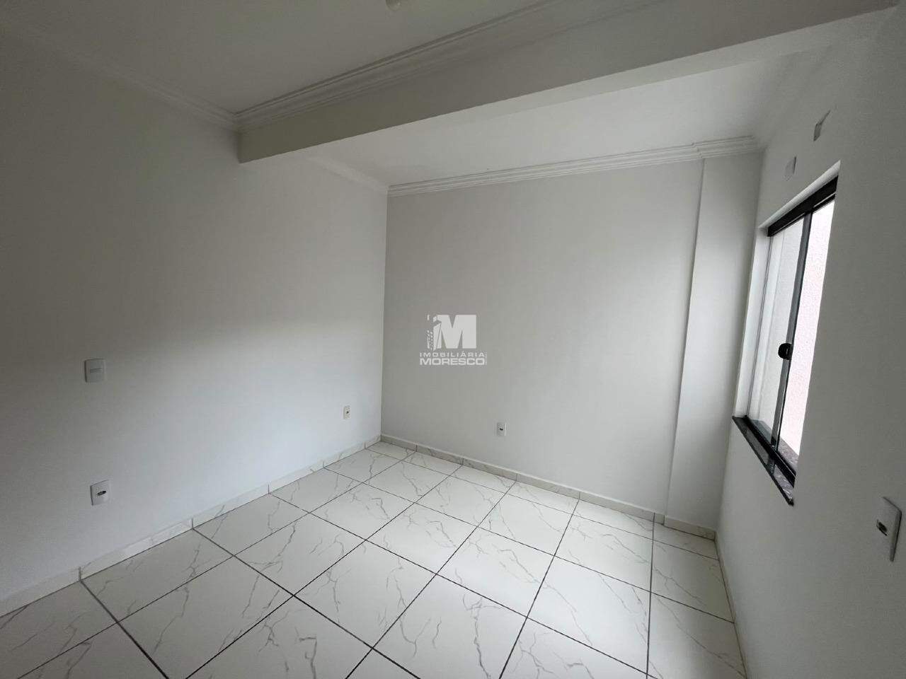 Apartamento para aluguel no bairro Azambuja: