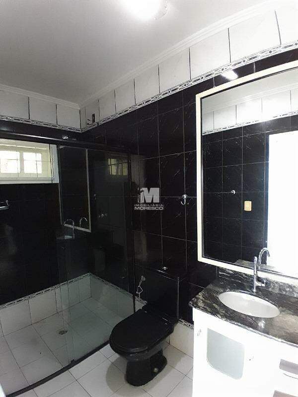 Casa para aluguel no bairro Souza Cruz: 