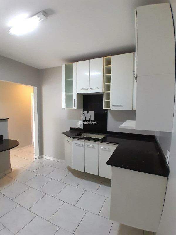 Casa para aluguel no bairro Souza Cruz: 