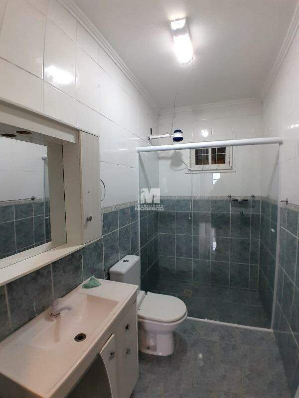 Casa para aluguel no bairro Souza Cruz: 