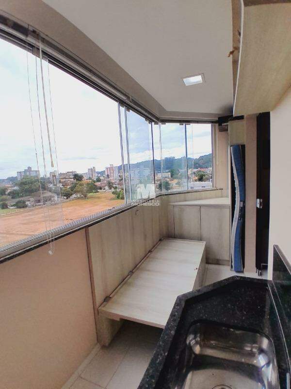 Apartamento para aluguel no bairro Santa Terezinha: 