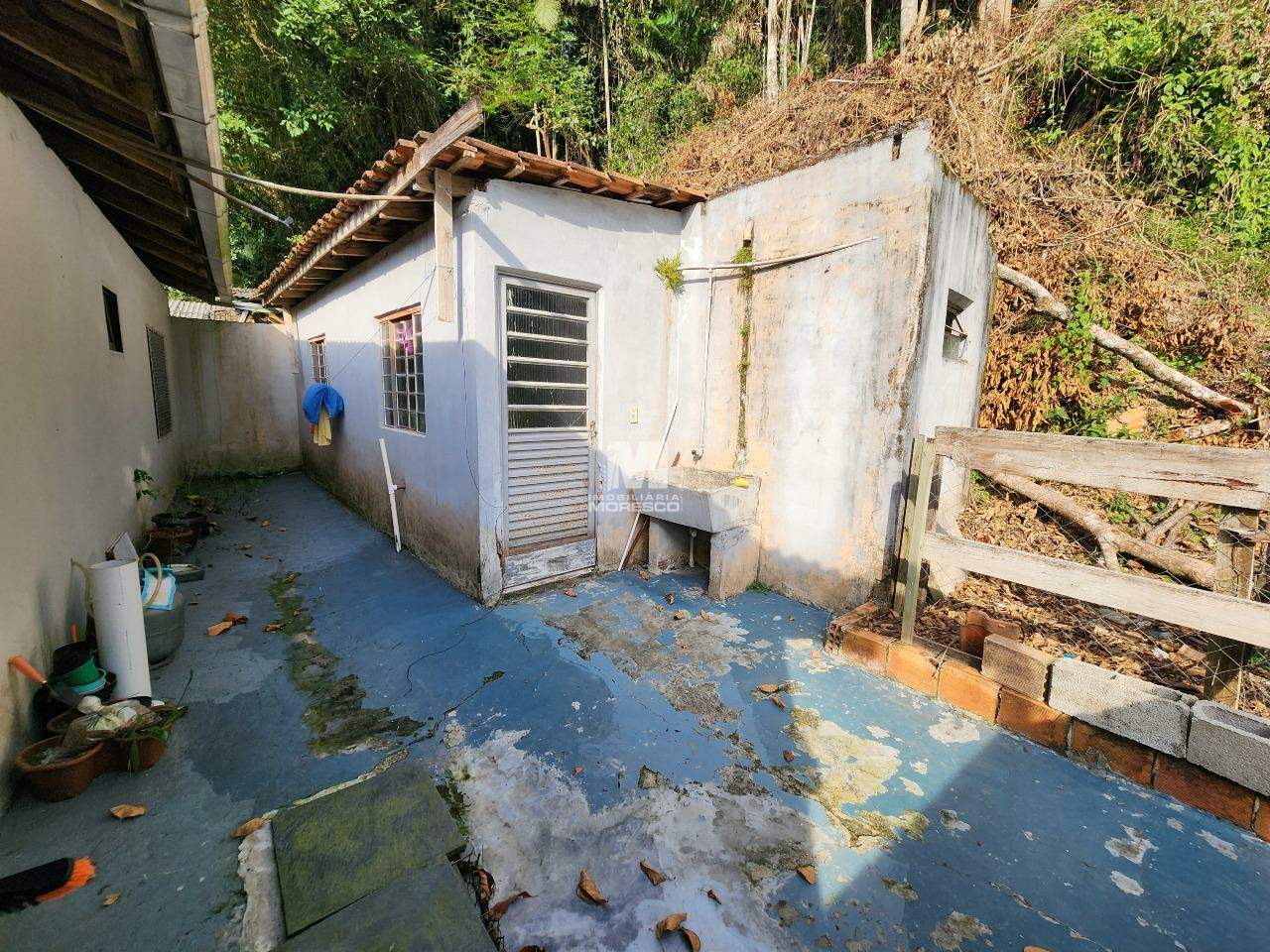 Casa à venda no bairro Bateas: