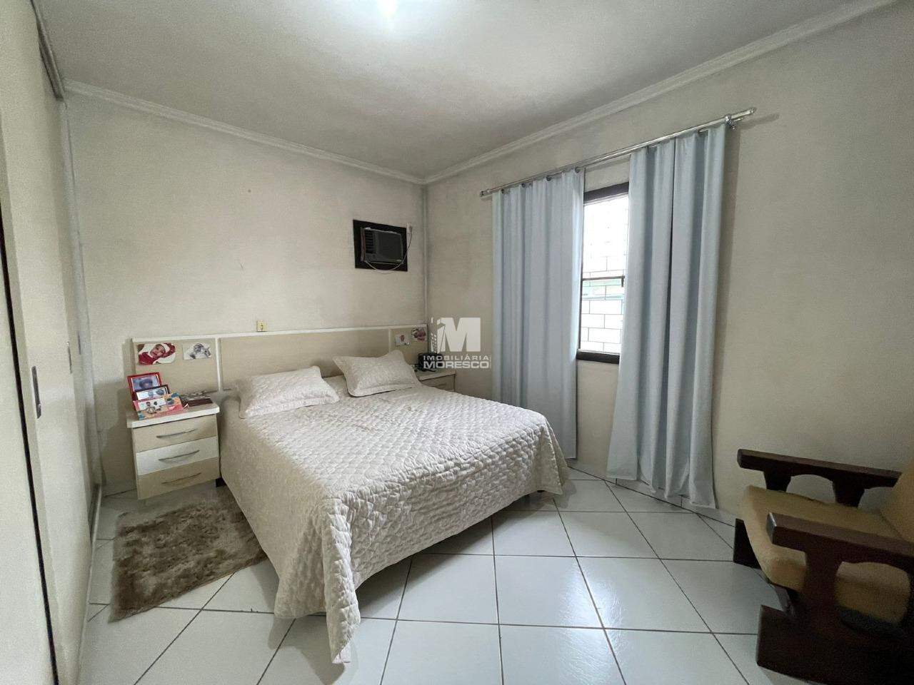 Casa à venda no bairro Limoeiro: 