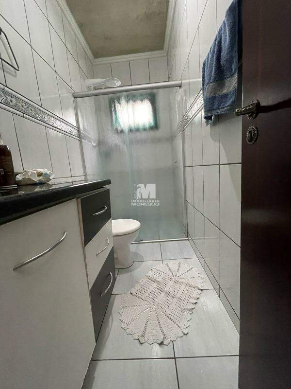 Casa à venda no bairro Limoeiro: 