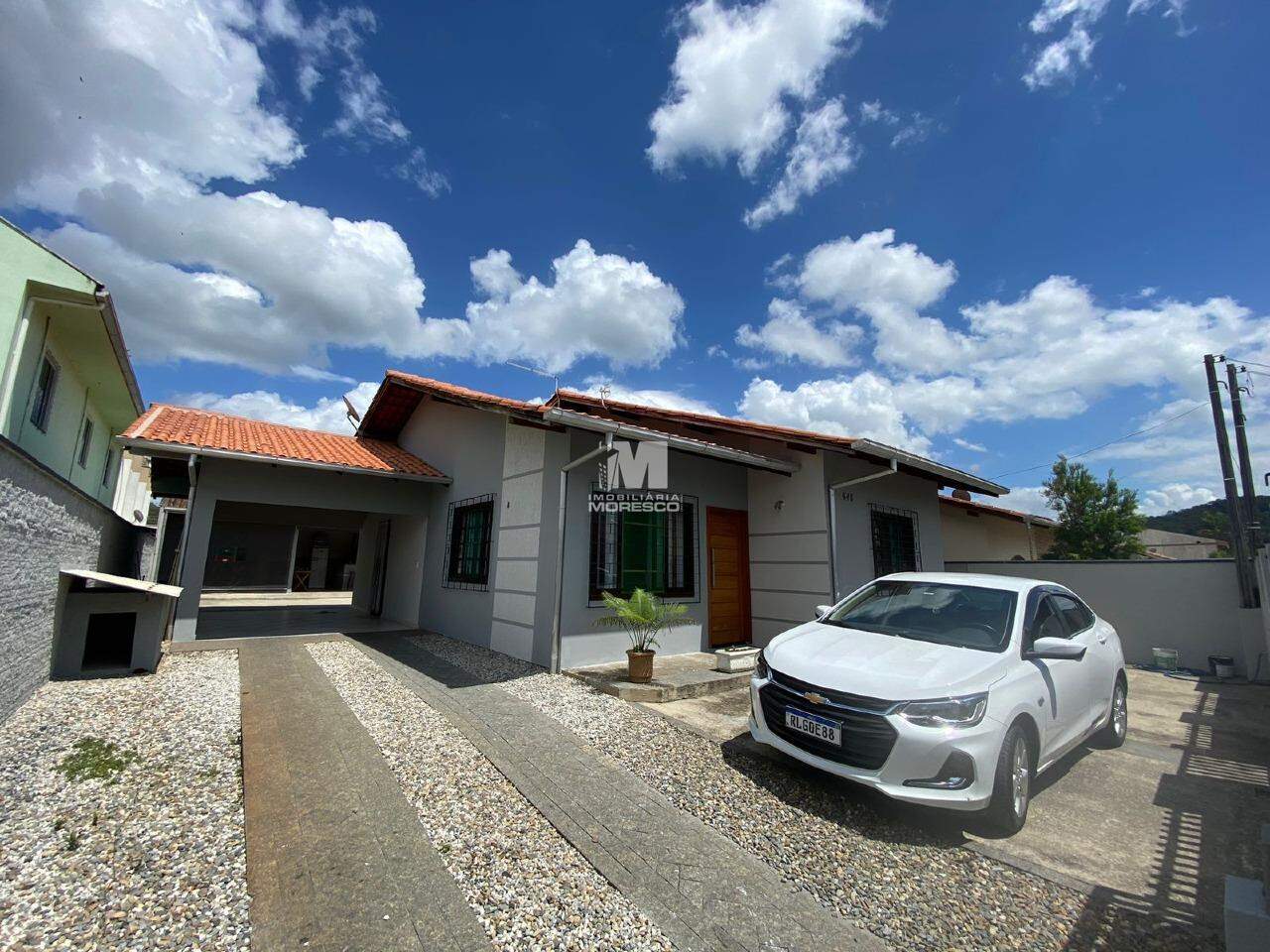 Casa à venda no bairro Limoeiro: 