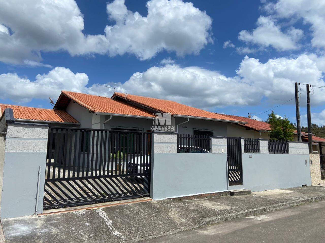 Casa à venda no bairro Limoeiro: 