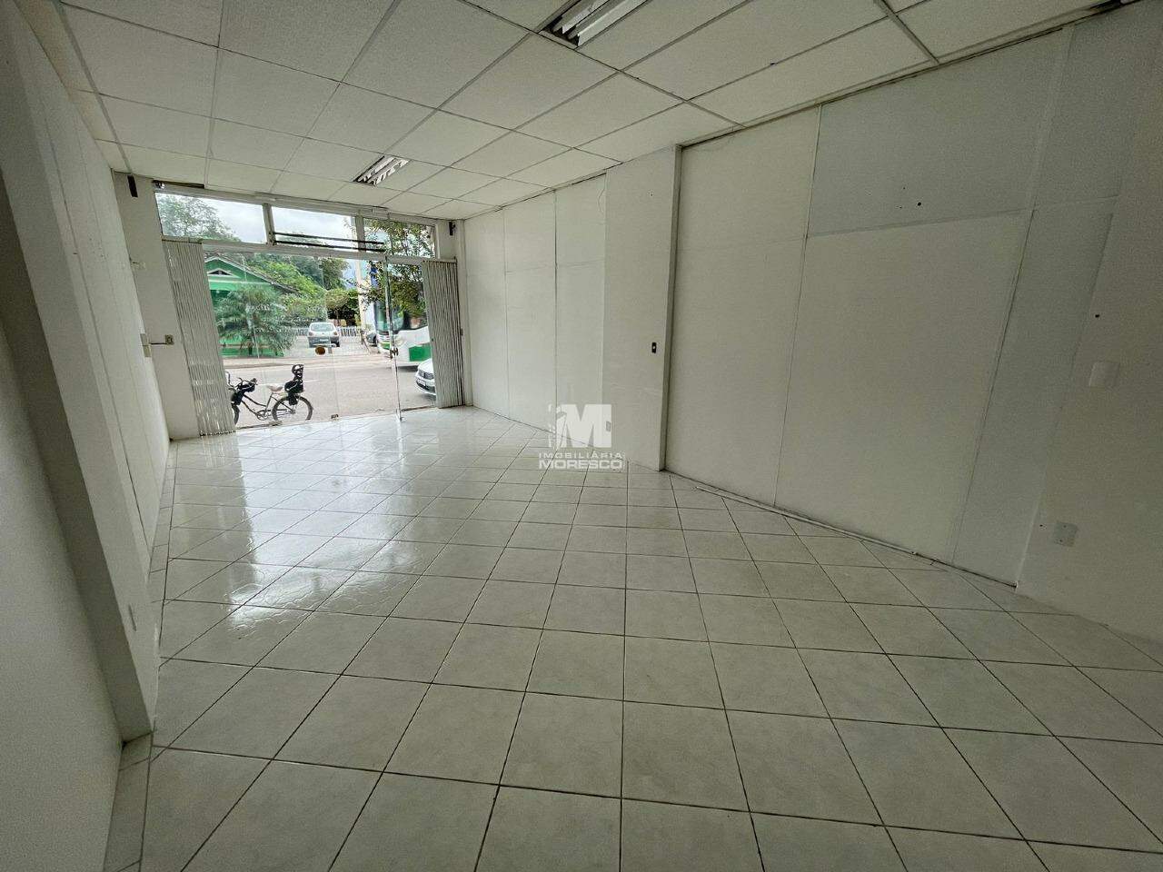 Sala Comercial de 52m² no bairro Centro, em Guabiruba | Eu Corretor