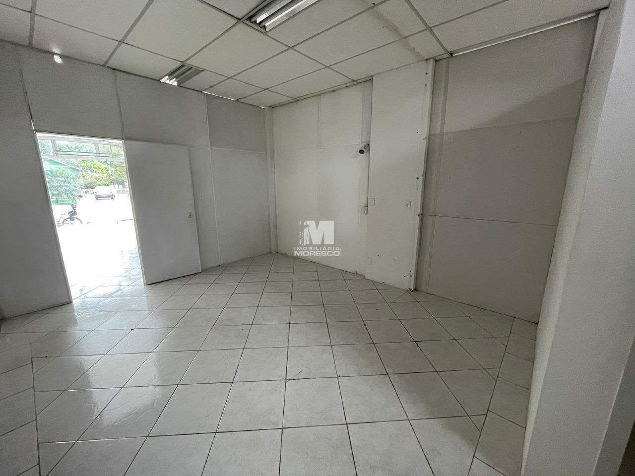 Sala Comercial de 52m² no bairro Centro, em Guabiruba | Eu Corretor